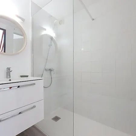 Holiday home Holiday Home Les Charmilles-6 By Interhome
