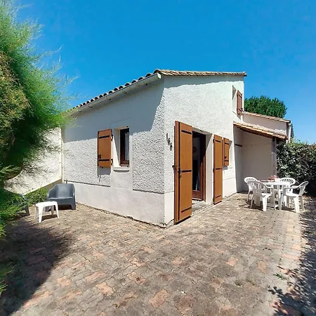 Holiday Home Les Charmilles-6 By Interhome Holiday home La Palmyre