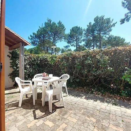Holiday home Holiday Home Les Charmilles-6 By Interhome *
